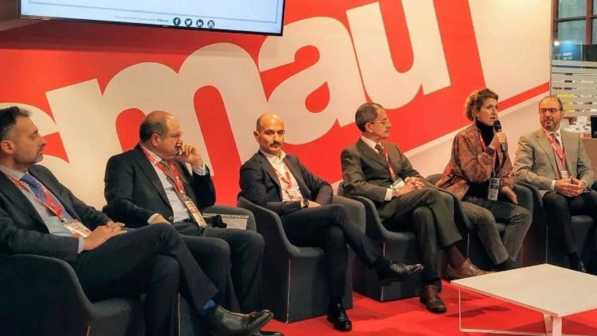 Roberta on a panel at SMAU 2016